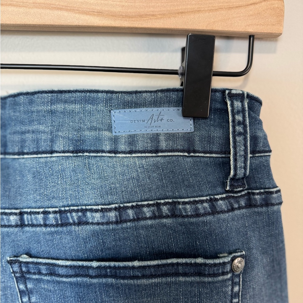 Judy Blue Distressed Skinny Jeans in Blue Wash - Picture 6 of 10